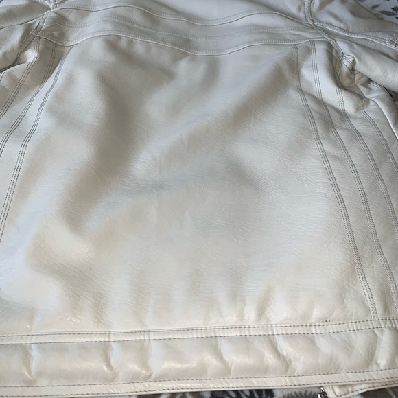 Bke white jacket size L - Picture 5 of 5